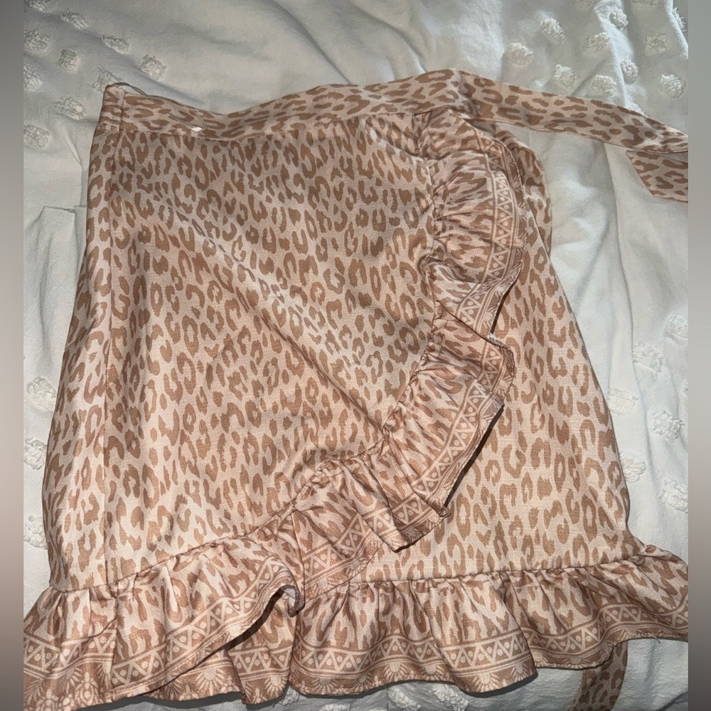 Kendall & Kylie skirt Size Small